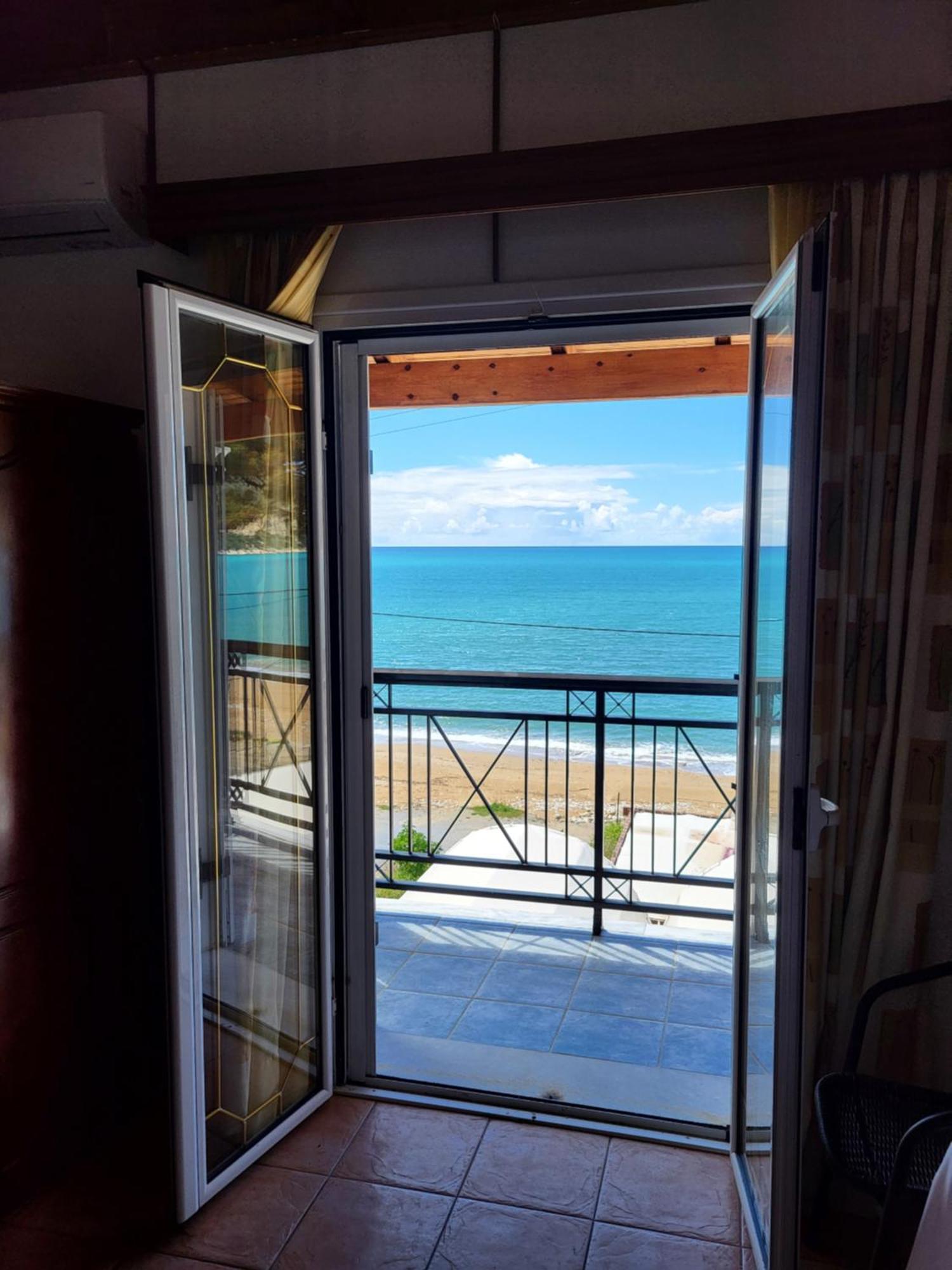 Maria Apartments Agios Georgios Pagon Ruang foto