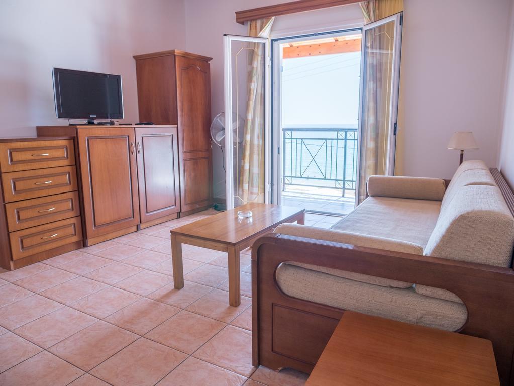 Maria Apartments Agios Georgios Pagon Bagian luar foto